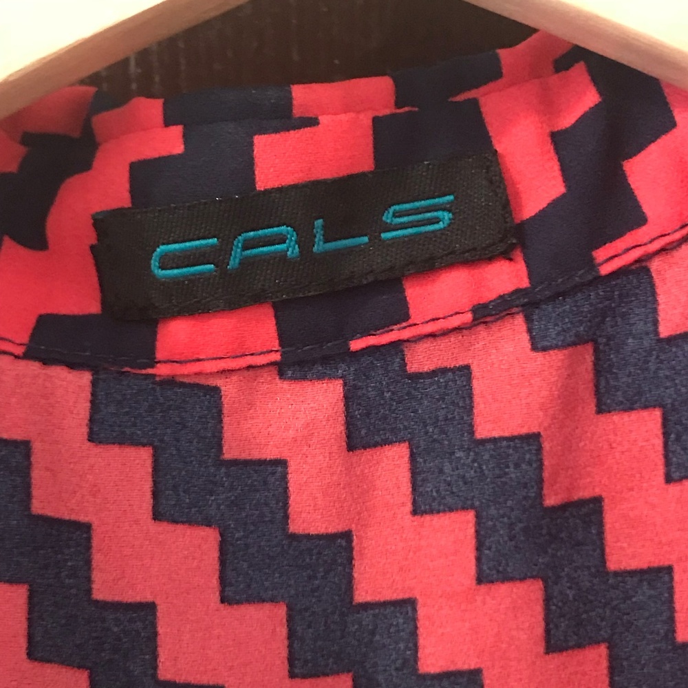 Geometric High-Low top - Picture 2 of 3